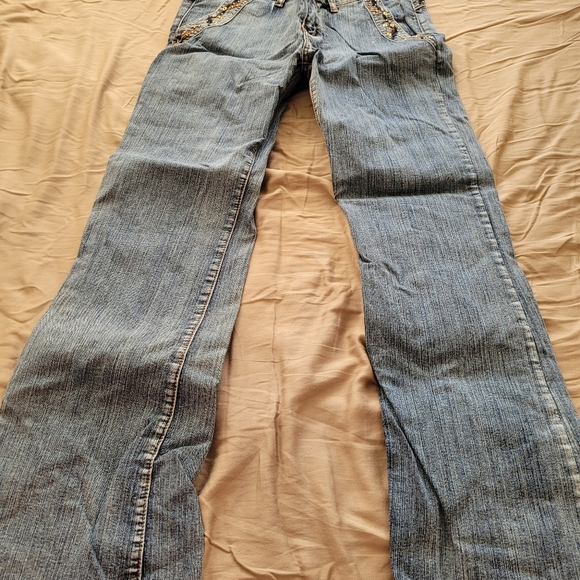 JEANS 👖 - Picture 2 of 7